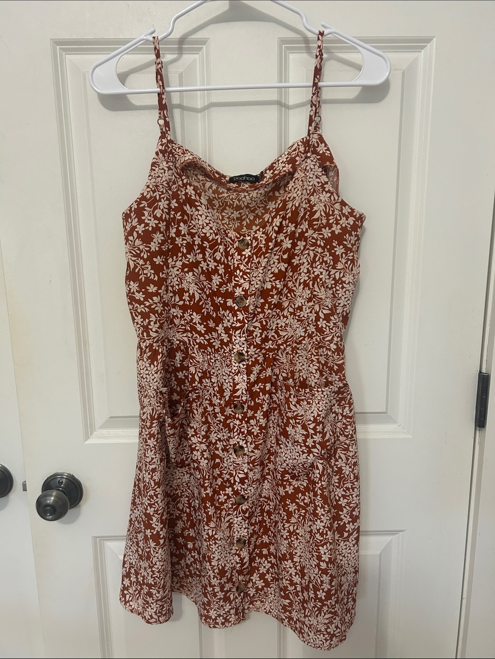 Boohoo Rust Floral Button-Front Mini Dress size 10 coastal cowgirl, summer dress